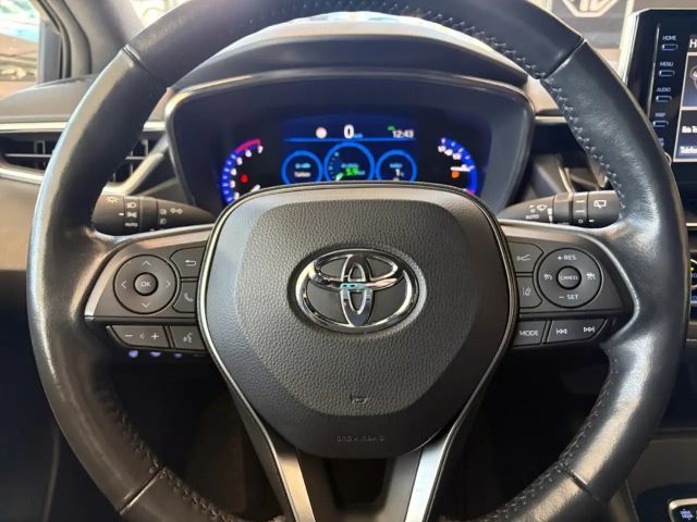 Toyota Corolla Hybride Team D