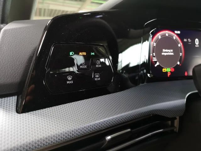 Volkswagen Golf DSG Life