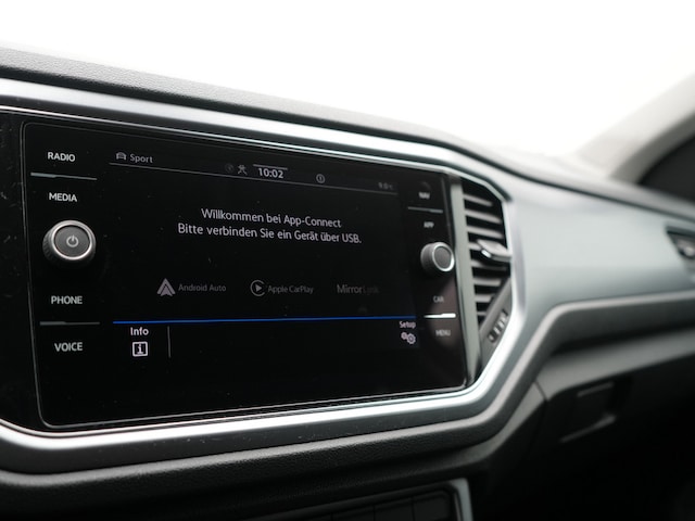 Volkswagen T-Roc T-Roc Active  NAVI SHZ CARPLAY PDC