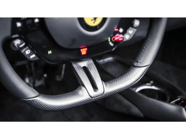 Ferrari 296 *Carbon+LED*Lift*Racing-Livery*Racingsitze*HiFi*
