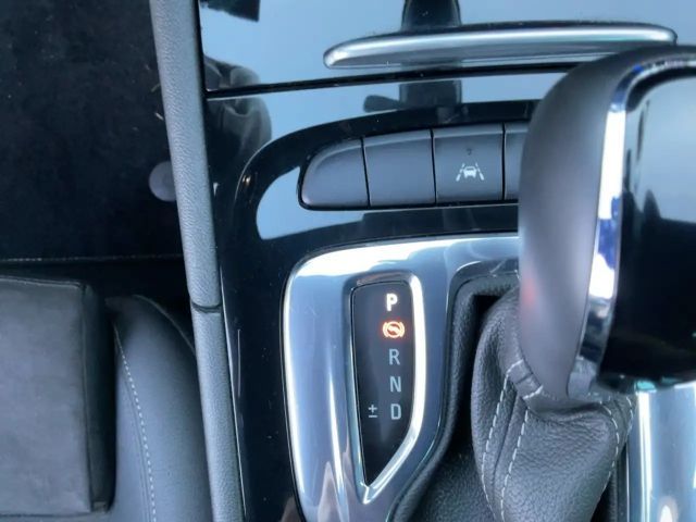 Opel Insignia 2.0 CDTI Sports Tourer Ultimate