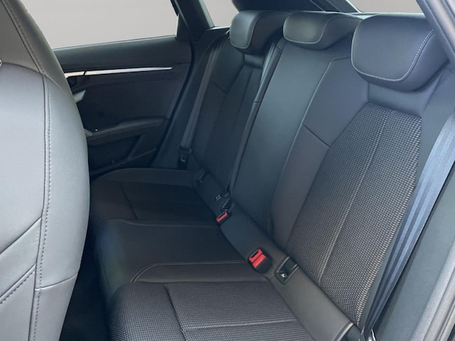 Audi A3 35 TFSI S-Line S-Tronic Sportback