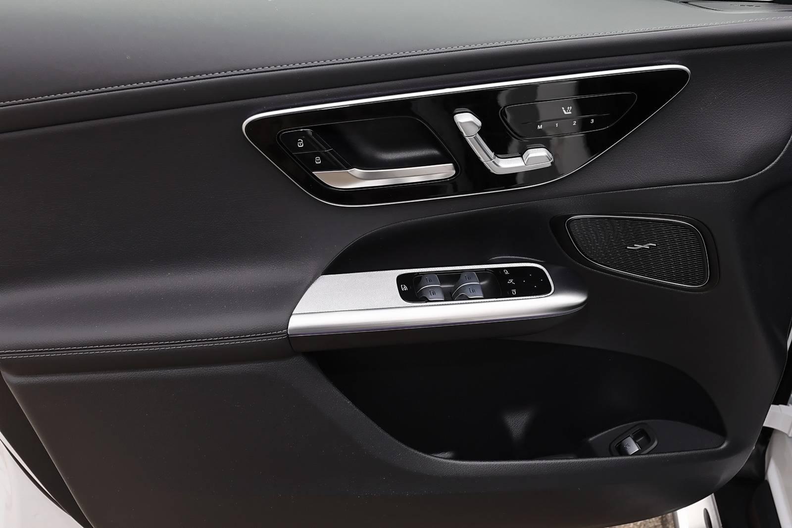 Mercedes-Benz GLC 300 AMG Line GLC 300 d