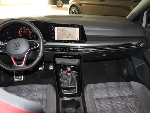 Volkswagen Golf 2.0 TSI