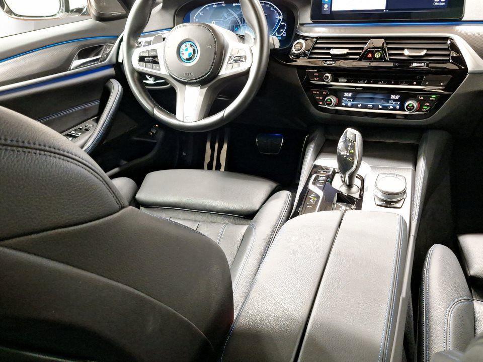 BMW 545 545e Sedan xDrive