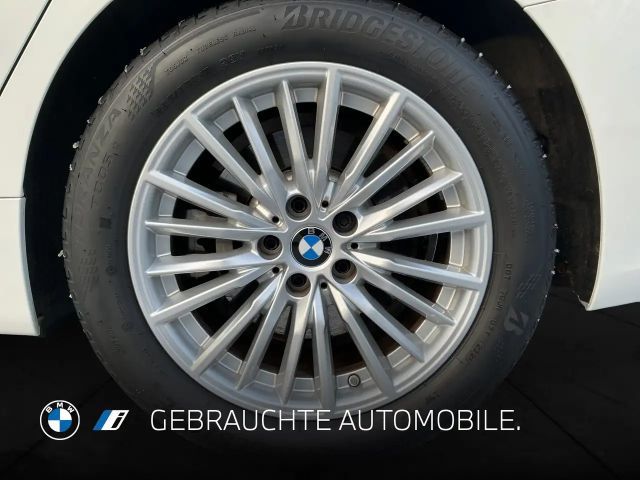 BMW 320 320e Sedan Sport Line