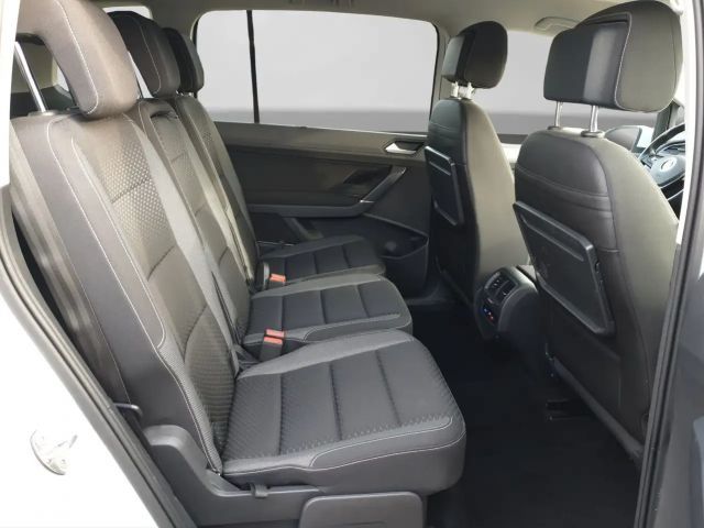 Volkswagen Touran 1.5 TSI DSG
