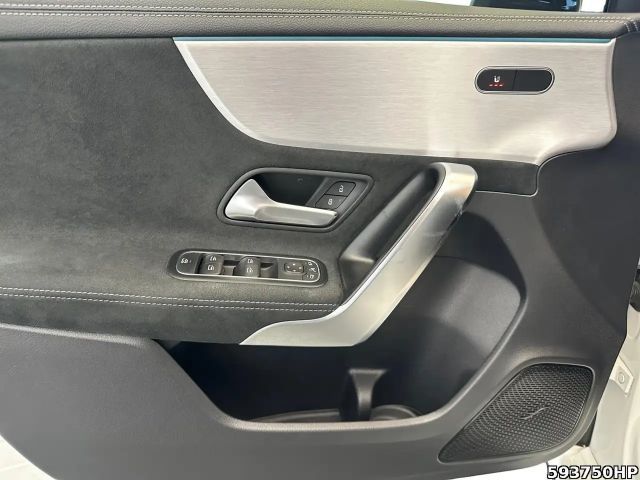 Mercedes-Benz A 180 AMG Line