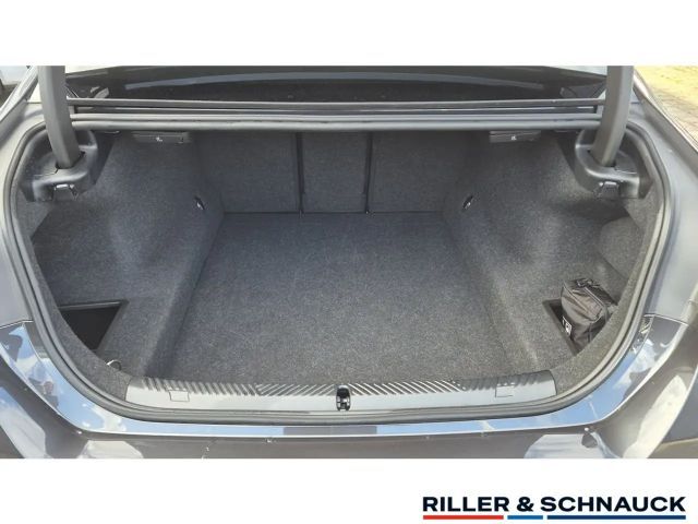 BMW 520 520i M-Sport Sedan