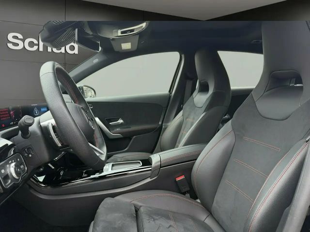 Mercedes-Benz A 180 AMG Line