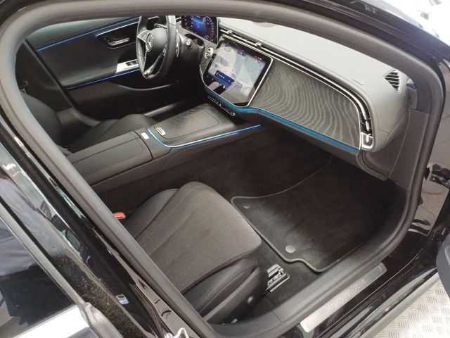 Mercedes-Benz E 300 E 300 e Estate