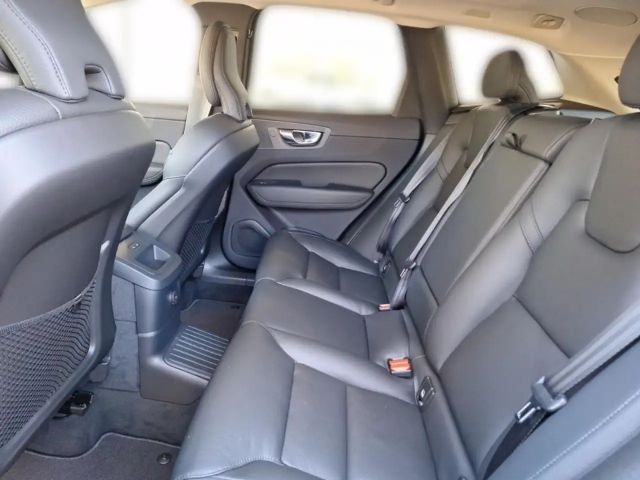 Volvo XC60 AWD Dark Plus T6