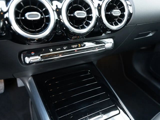 Mercedes-Benz B 180 Progressive