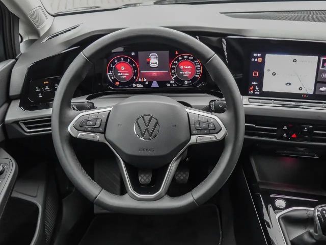 Volkswagen Golf Style