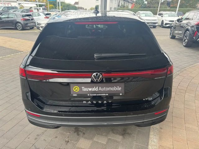 Volkswagen Passat 1.5 eTSI Business DSG Variant