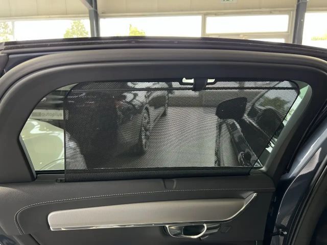 Volvo S90 AWD Dark Plus Recharge T8