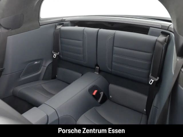 Porsche 992 4S Coupé Targa