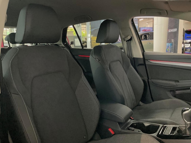 Volkswagen Golf Style