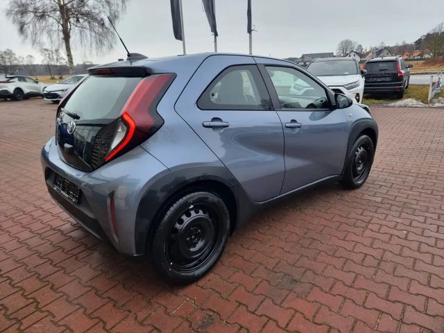 Toyota Aygo X 1.0 VVT-i Business