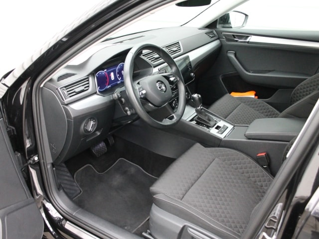 Skoda Superb 2.0 TDI Combi