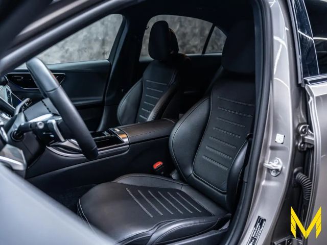 Mercedes-Benz C 180 Sedan