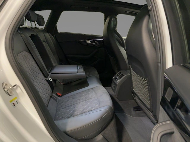 Audi A4 45 TFSI Avant Quattro S-Line S-Tronic