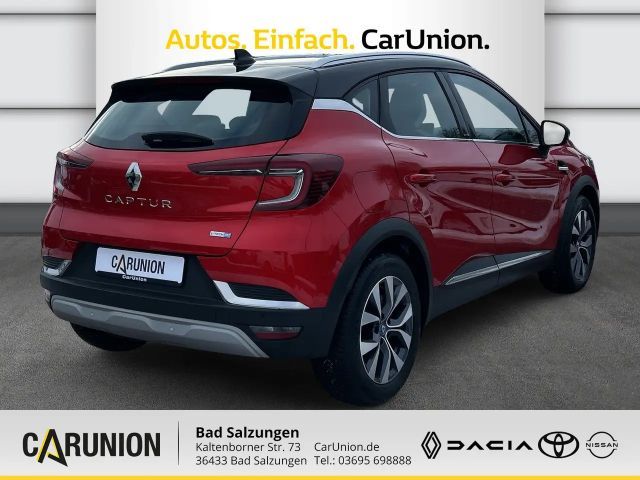 Renault Captur E-Tech Intens