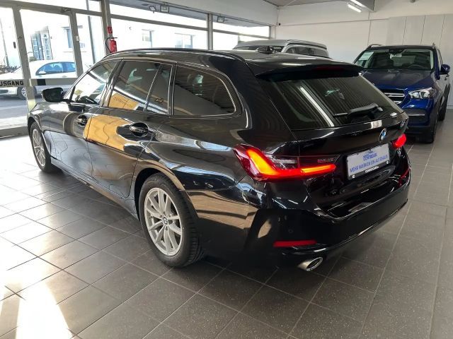 BMW 320 320d Touring xDrive