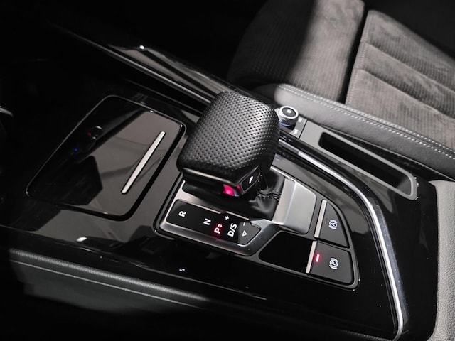 Audi A4 40 TFSI Avant Quattro S-Tronic