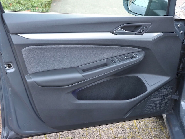 Volkswagen Golf 1.5 eTSI DSG Golf VIII Move