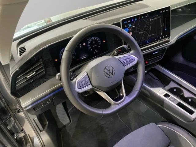 Volkswagen Passat 1.5 eTSI Business DSG Variant