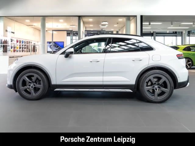 Porsche Macan OffroadDesign PASM ACC Bose 360Grad 21Zoll