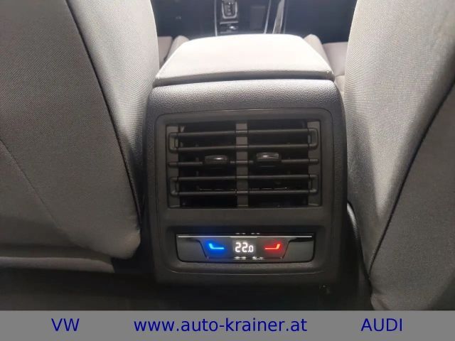 Volkswagen Golf Style eHybrid