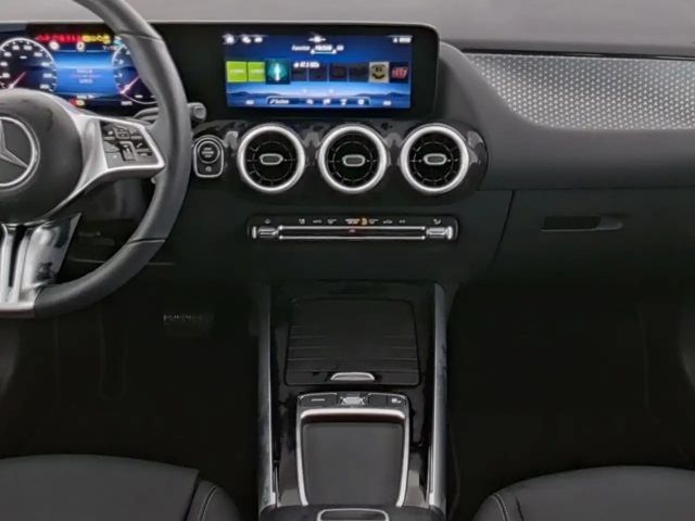 Mercedes-Benz GLA 180 Progressive