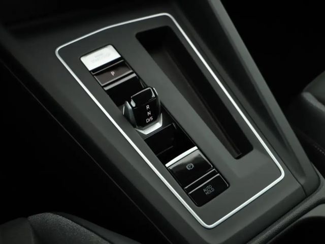 Volkswagen Golf 1.5 eTSI DSG Golf VIII