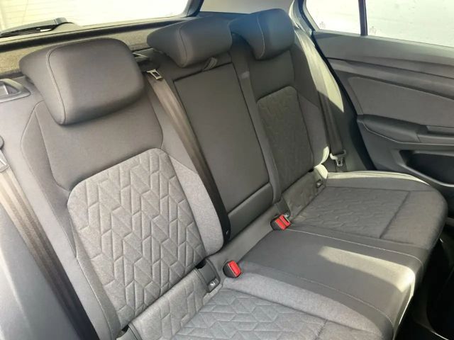 Volkswagen Golf 1.5 eTSI DSG Golf VIII