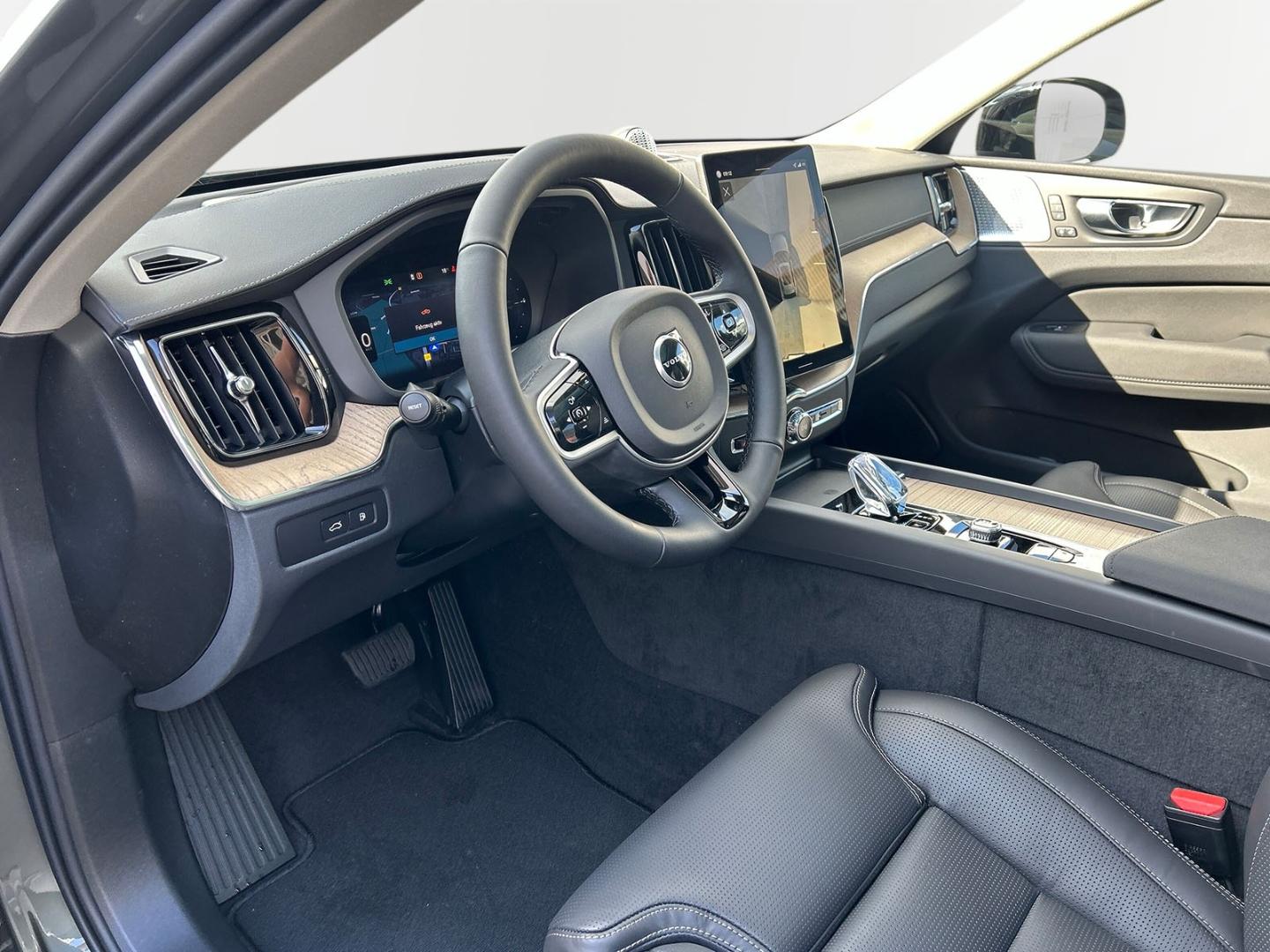 Volvo XC60 AWD Dark Recharge T8 Ultra