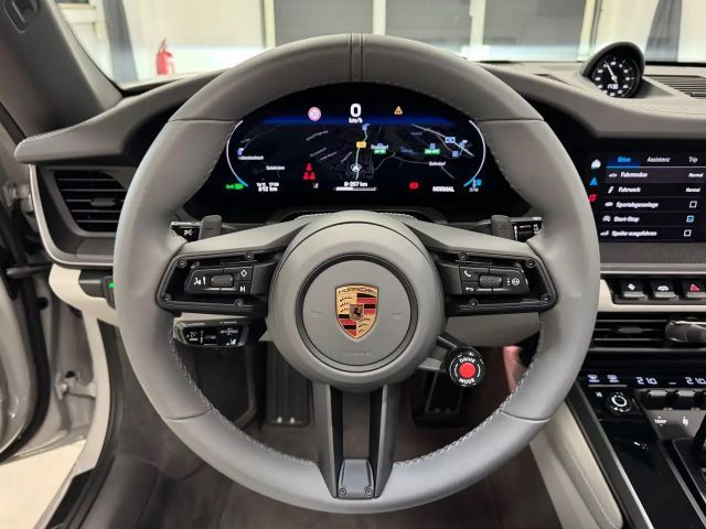 Porsche 992 Cabrio Carrera