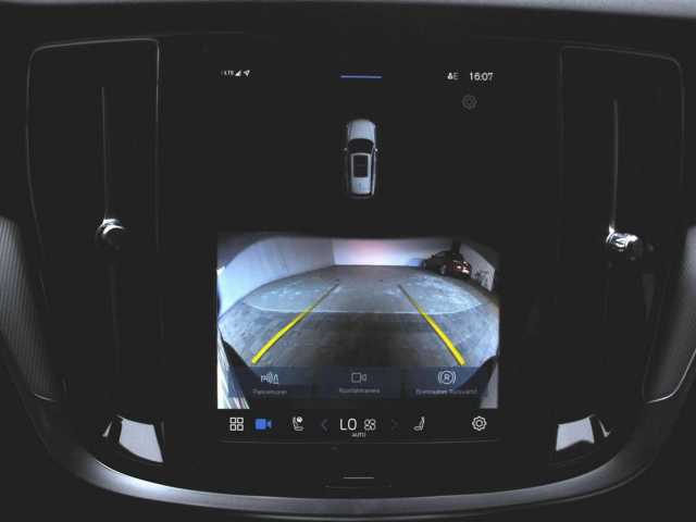 Volvo V60 Cross Country AWD Plus