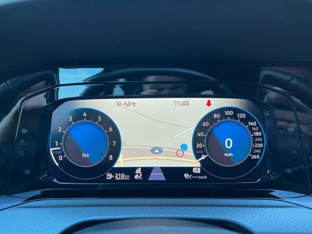 Volkswagen Golf 1.5 TSI Golf VIII IQ.Drive