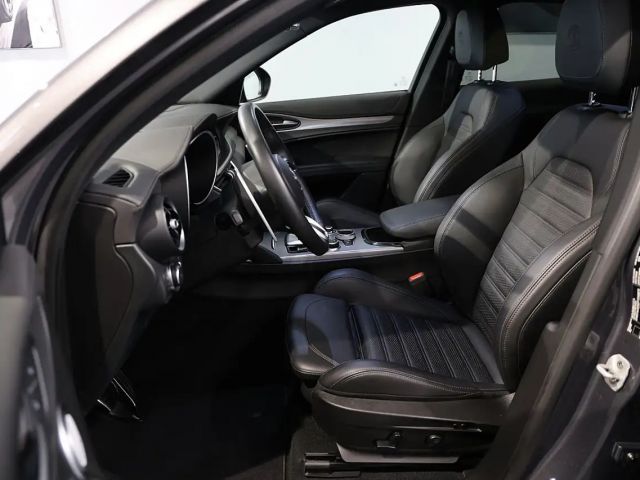 Alfa Romeo Stelvio AT8 Q4 Veloce