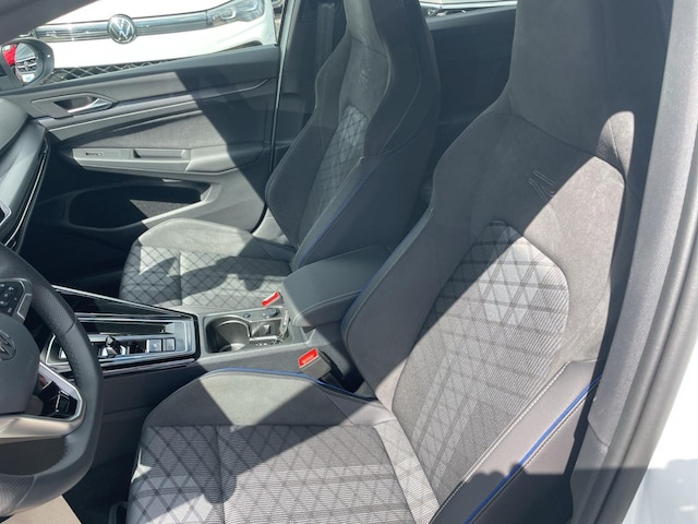 Volkswagen Golf DSG R-Line