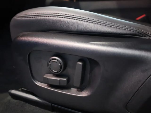 Land Rover Range Rover Velar D200 Dynamic SE