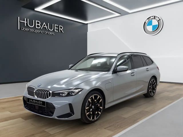 BMW 330 330e Touring xDrive