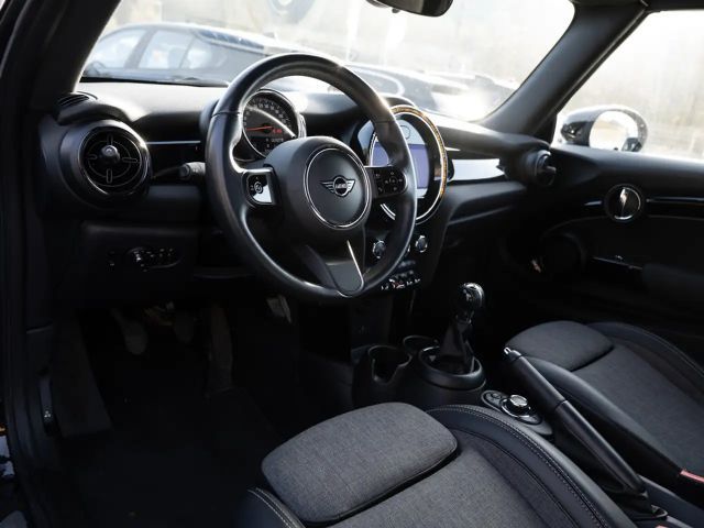 MINI One Classic Trim LED SHZ PDC KEYLESS KLIMA