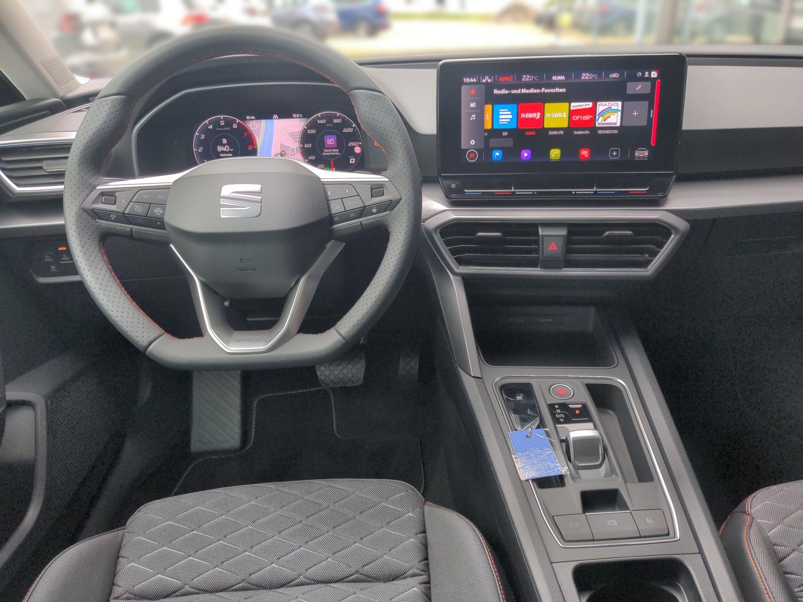 Seat Leon 1.5 eTSI DSG FR-lijn Sportstourer