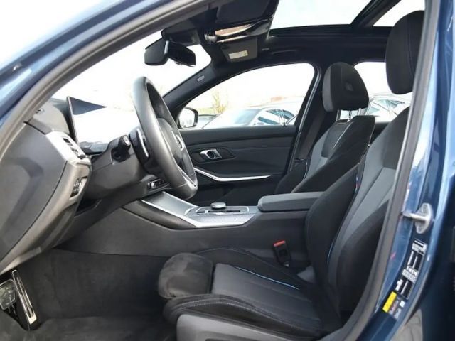 BMW 330 330e M-Sport xDrive
