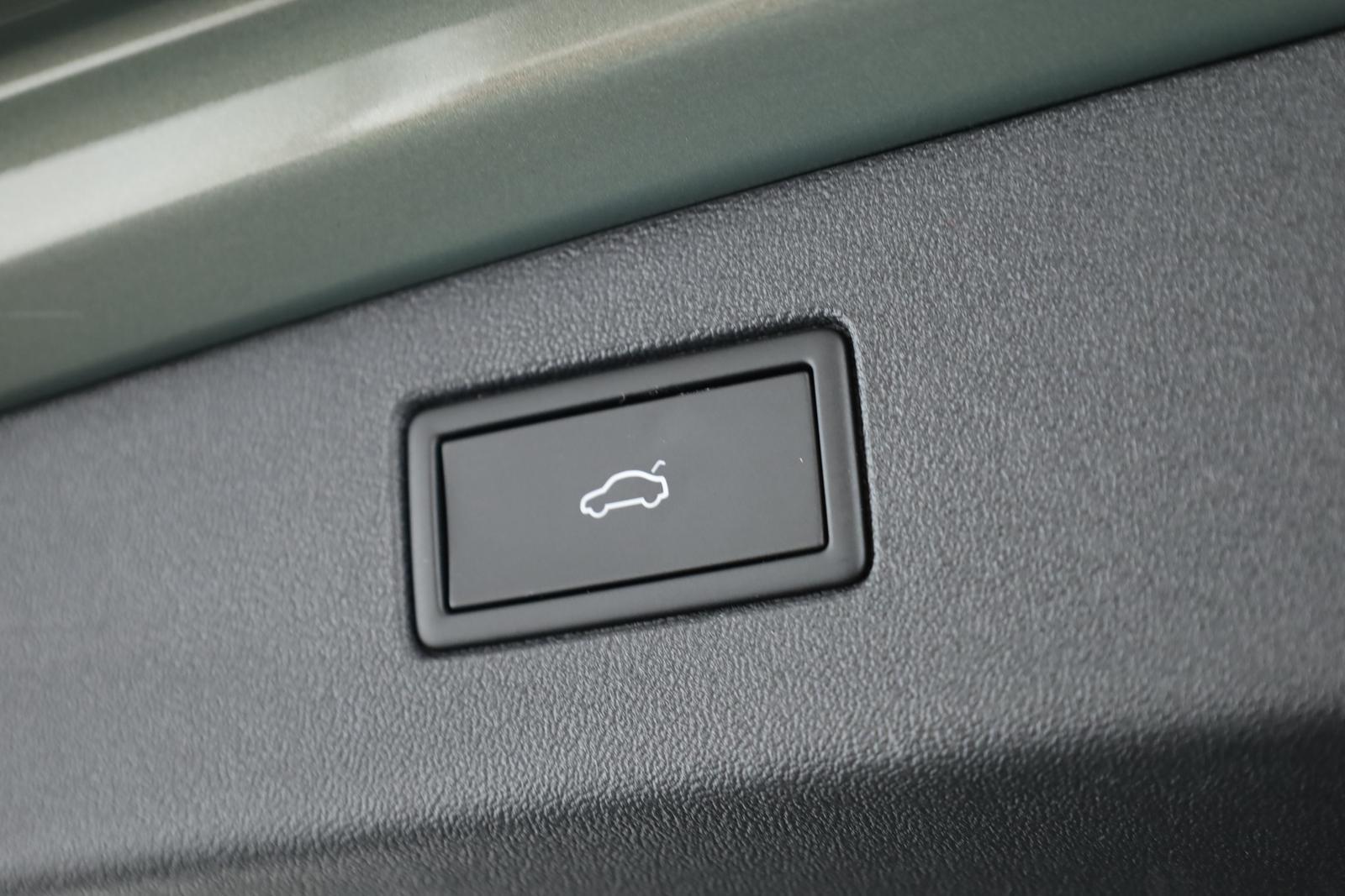 Volkswagen Tiguan 2.0 TSI DSG IQ.Drive R-Line