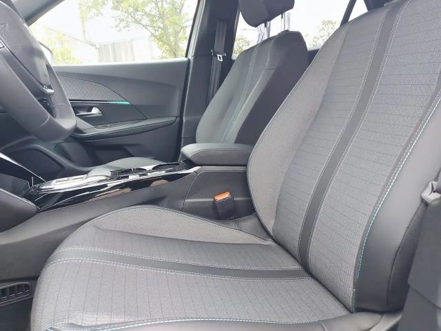 Peugeot E-2008 Allure Pack