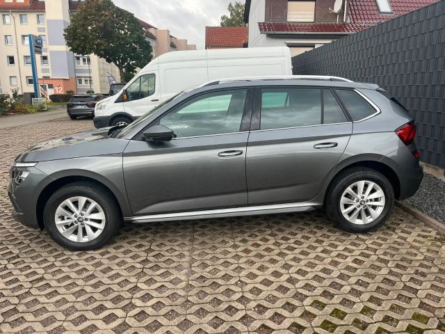 Skoda Kamiq Select.110KW,AHK,WP,5JGar.Navi,Kamera,17Zo
